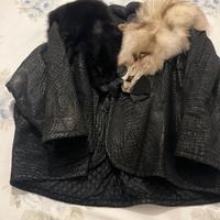 Giacca in pelle con pelliccie di volpe