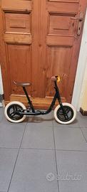 Balance bike B-Twin