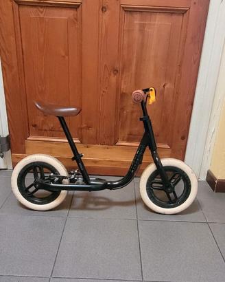 Balance bike B-Twin