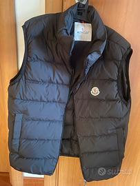 Smanicato moncler