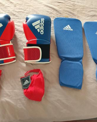 Set Adidas per kick boxing