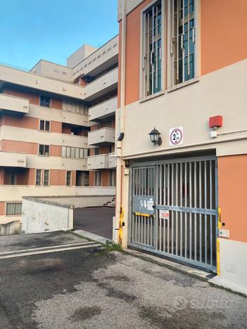 Garage 30mq in via Respighi a Fermo - sotto BNL