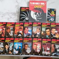 Collezione videocassette 007
