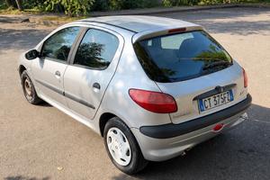 Peugeot 206 1.4 Benzina 5 Porte – 110.000 km