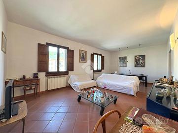 5 LOCALI A PONTASSIEVE