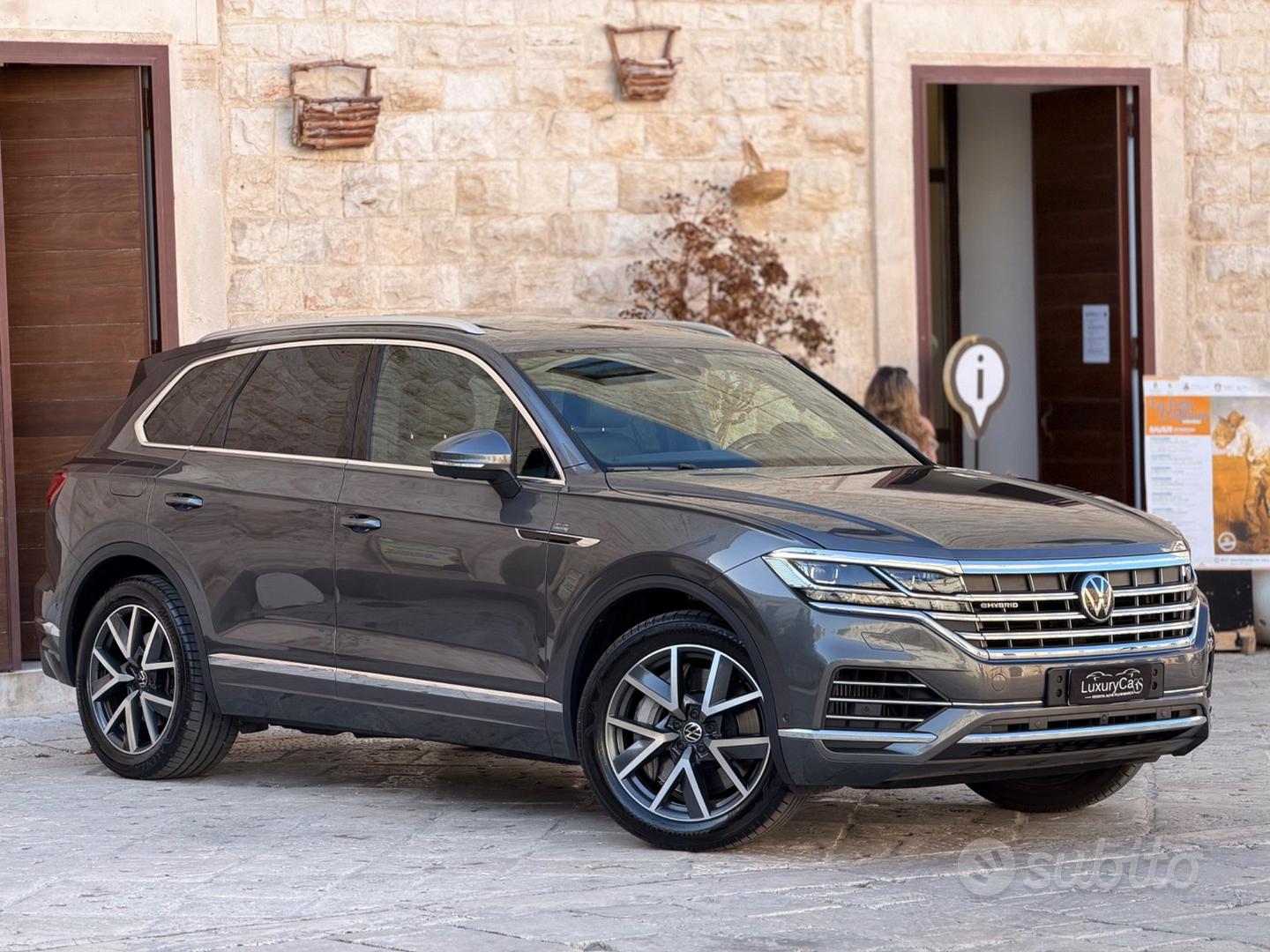 Volkswagen Touareg 2021 photo 2