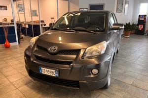 Toyota Urban Cruiser 1.4 D-4D 4X4 Luxury