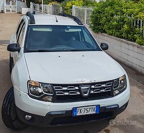 DACIA DUSTER 1600 BENZINA/GPL  ANNO 2017