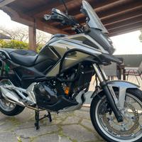 Honda Nc750x cambio manuale