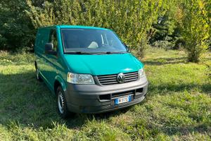 Volkswagen T5 2.5tdi