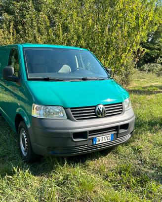 Volkswagen T5 2.5tdi