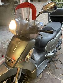 Aprilia Scarabeo 300s