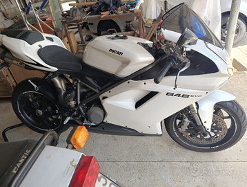 Ducati 848