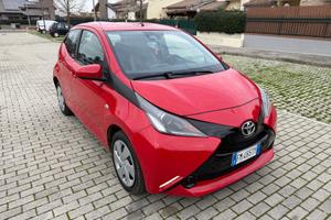 Toyota Aygo 1.0 VVT-i 69CV x-play *NEOPATENTATI*