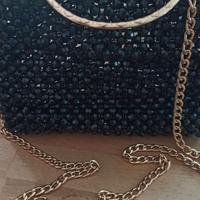 Borsa nera fatta a mano in perline – pezzo unico