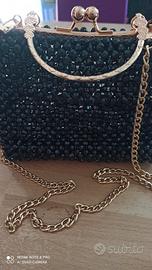 Borsa nera fatta a mano in perline – pezzo unico