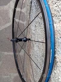 cerchi bici corsa Shimano R S