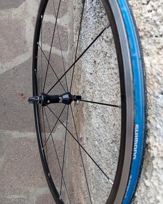 cerchi bici corsa Shimano R S