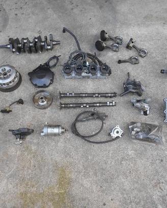 Pezzi di ricambio parti motore honda cb 1000 r