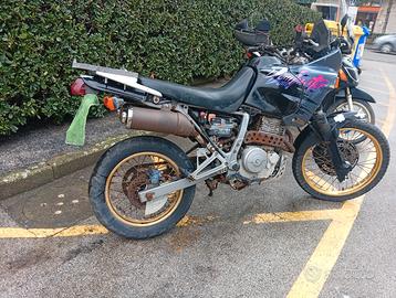 Honda NX 650 Dominator - 1995