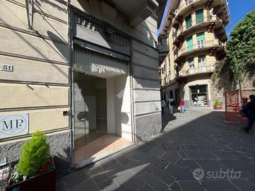 NEGOZIO A LA SPEZIA