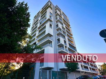 Appartamento di 75 m² con 2 locali e box auto a Mi