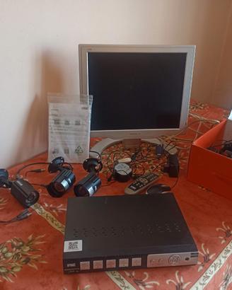 Impianto 4 telecamere videoregistratore e schermo