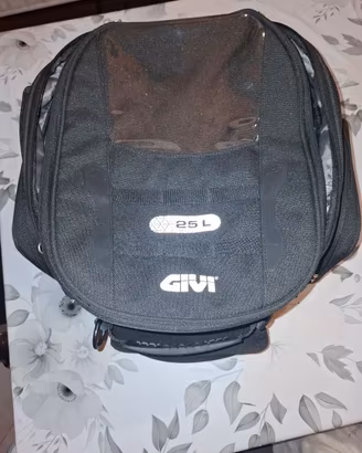 Borsa serbatoio givi UT810