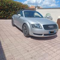 Audi tt cabrio roadster 1.8 r4 2004