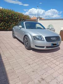 Audi tt cabrio roadster 1.8 r4 2004