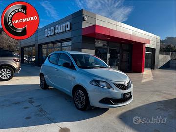 Lancia Ypsilon 1.0 Hybrid GOLD + TELECAMERA