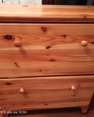 Scarpiera in legno chiaro