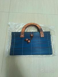 borsa nuova in legno  mai utilizzata