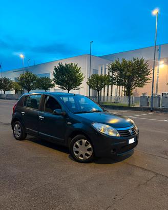 Dacia Sandero 2008  1.4 benzina