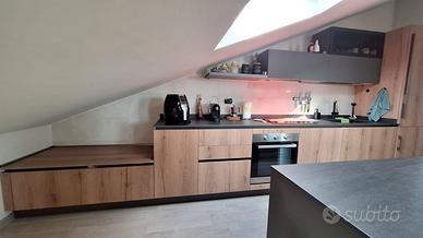 OCCASION!!!CUCINA LINEARE CON ISOLA