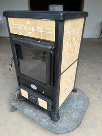 Stufa a legna Nordica Rossella