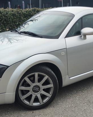 Audi TT Coupé 1.800 TURBO 20V 179 CV (FATTURE)