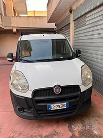 Furgone fiat doblo