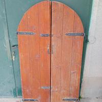 Porte per legnaia fatte a mano 
