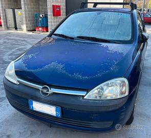 OPEL CORSA per ricambi usati