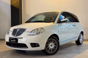 LANCIA Ypsilon 1.2 Versus GPL