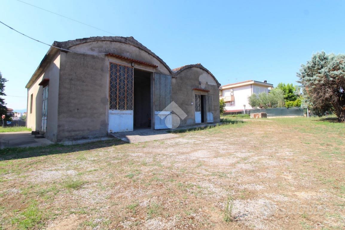 RUSTICO A LARCIANO - Vista 4