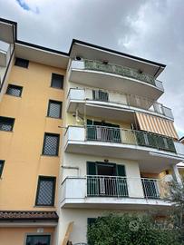 Immobile di 100 m² con 4 locali a Orta di Atella