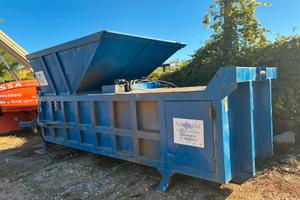 M160 COMPATTATORE RIFIUTI SCARRABILE