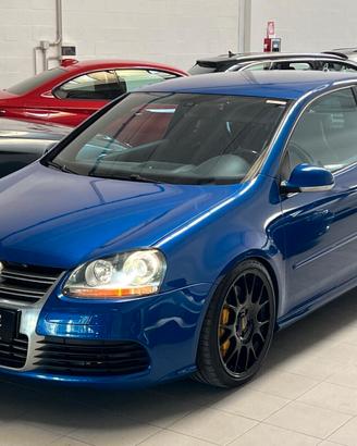 Volkswagen Golf 3.2 VR6 4mot. 3p. DSG R32