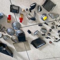 Ricambi vari e due stereo auto d’epoca