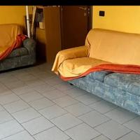 Coppia di divani.  Scontatissimi