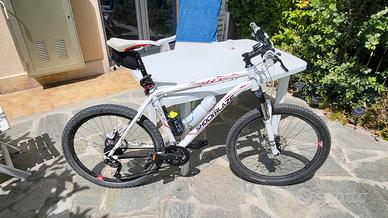 Mountain Bike SHOCKBLAZE RACE R7. 