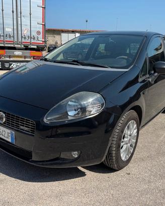 Fiat Grande Punto 1.3 MJT 5 p. AUTOCARRO N1