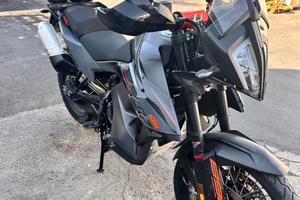 Ktm 890